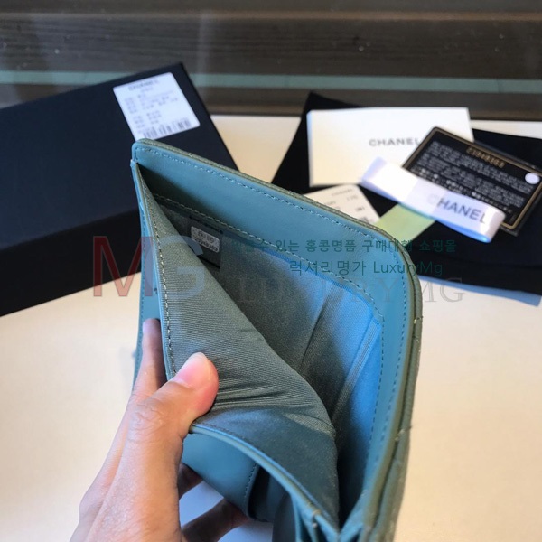 ��* ������ A3651880-A-7