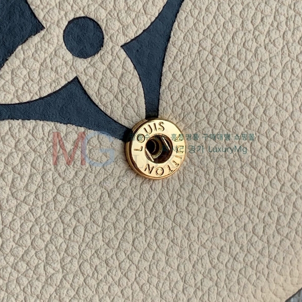 ̺    M669517-A-1