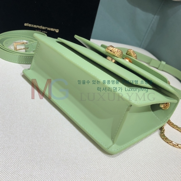 Ұ Ƽ  288739-A-4