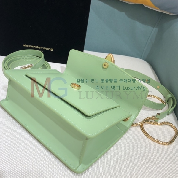 Ұ Ƽ  288739-A-4