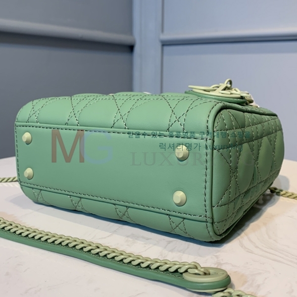  ̴ ̵ M0563-A-4