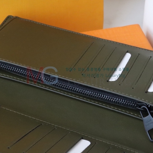 ̺   M80503-A-2
