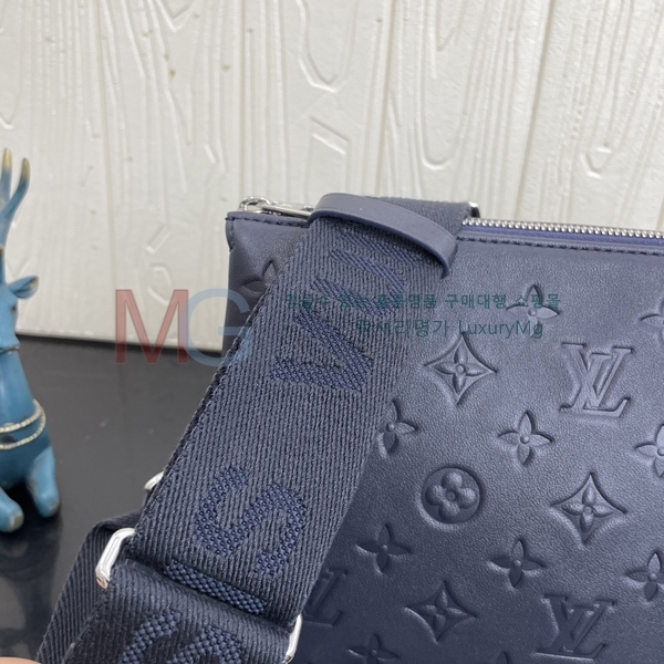 ̺  PM  M59990-A1-2