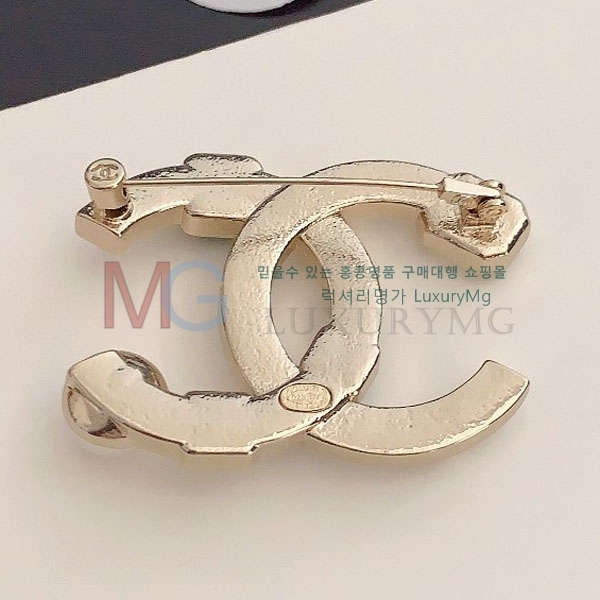 * ġ C22H856-9