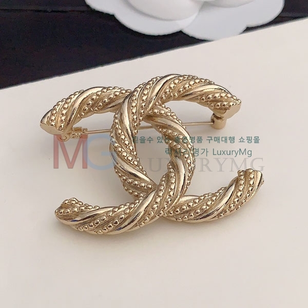 * ġ C22H853-8