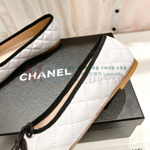 *  ÷ CH6007961-1