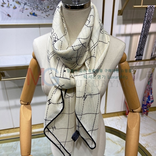 * ÷ CHA550678-1