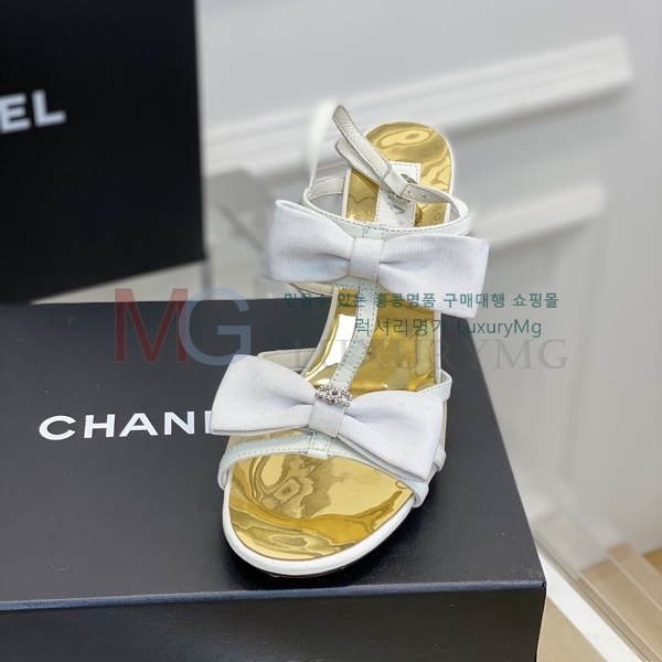 *   CH602279-1