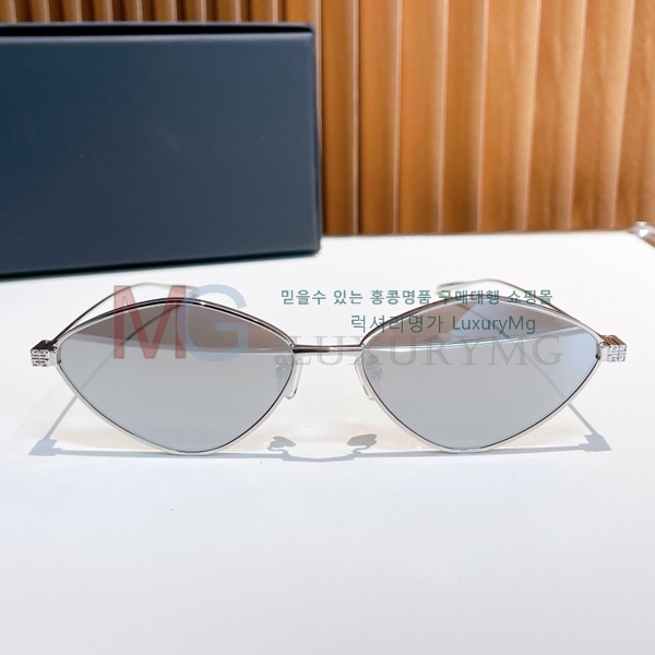  ۶ JVD509983-3