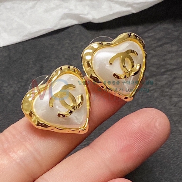 * ̾ LG60956