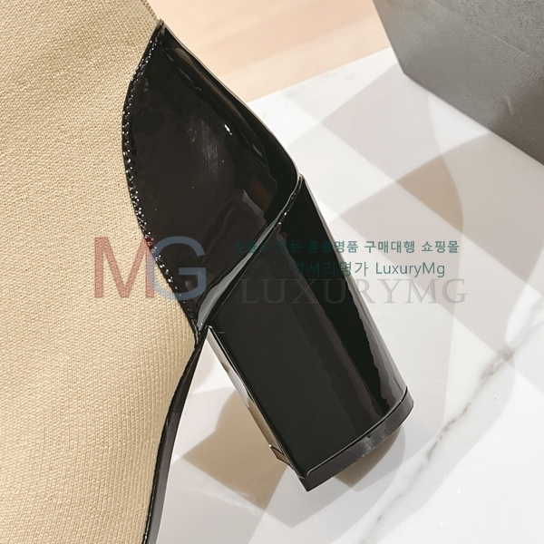 *   CHA6052-1