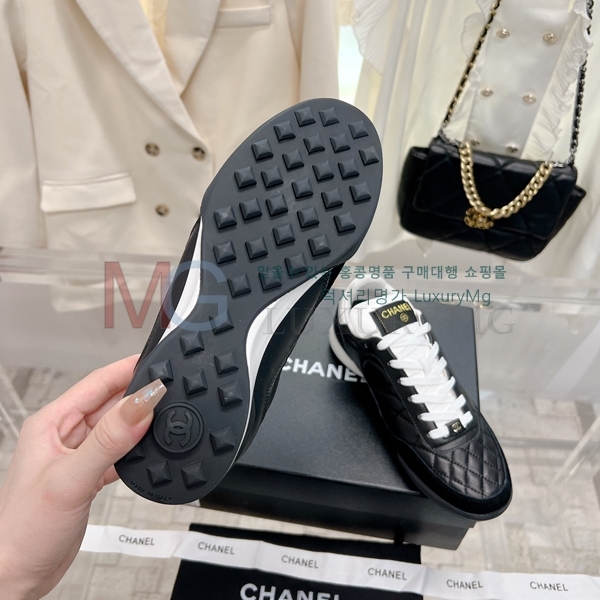 *   CH367132-2