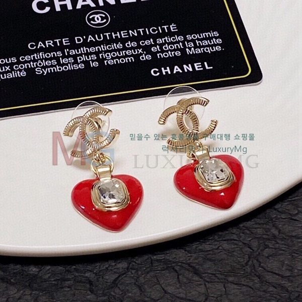 * ̾ CCA10052