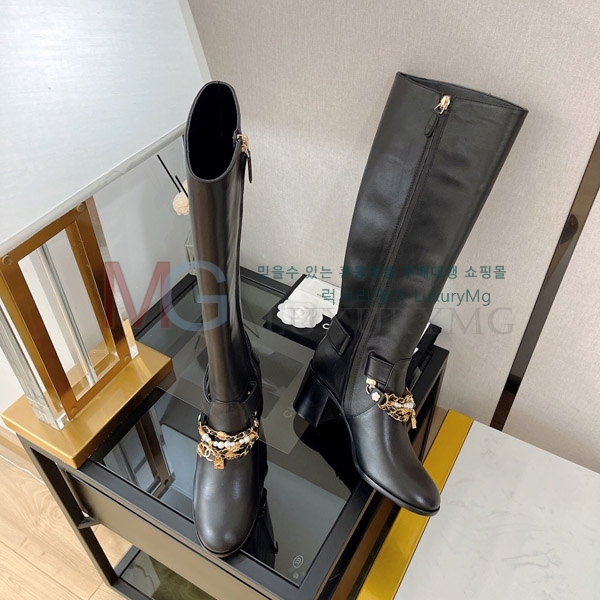 *   MZ660515-3