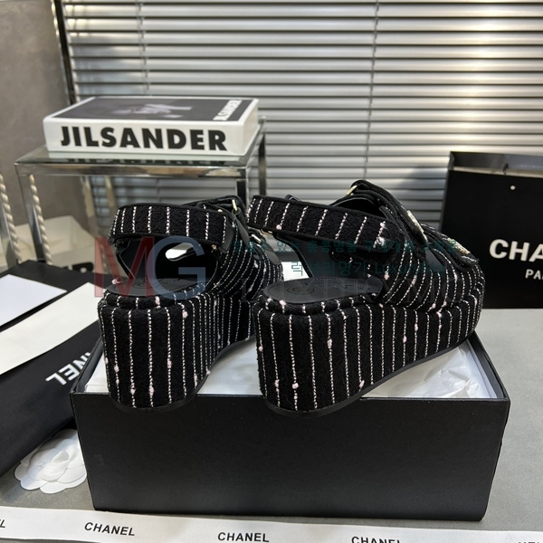 *   CC60123-7