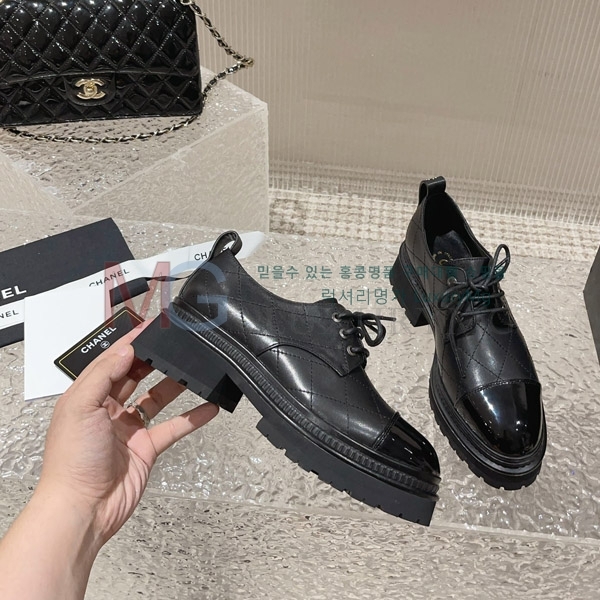 *   CH688227-2