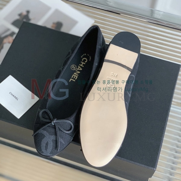 *  ÷ CH688226-1