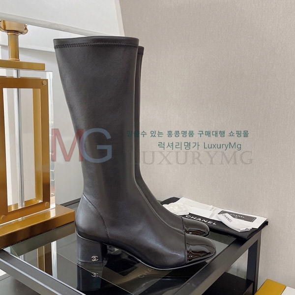*   MZ3006524-3