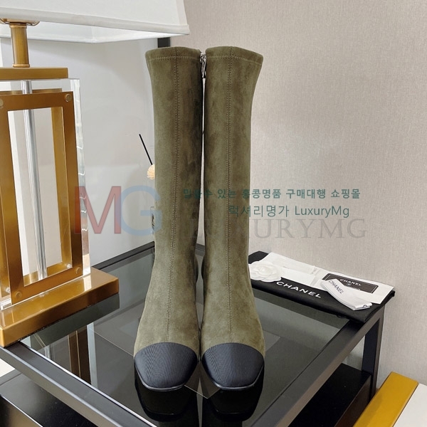 *   MZ3006524-2