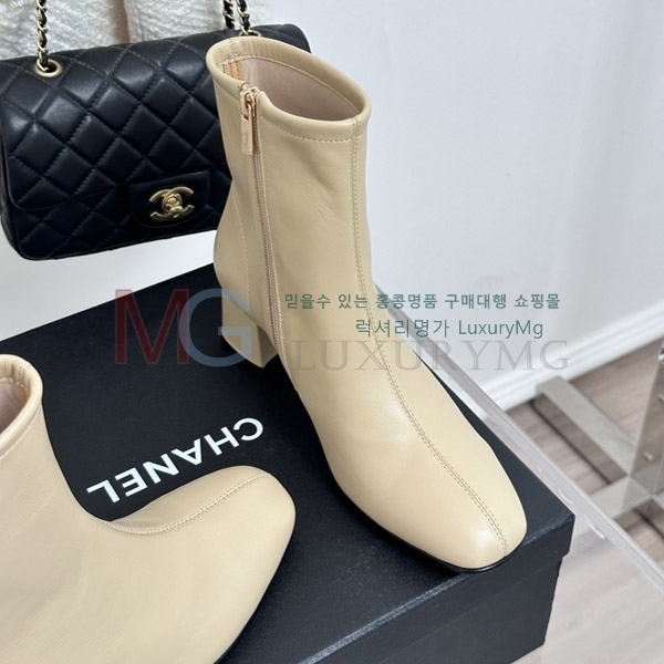 * Ŭ  MZ300657-1