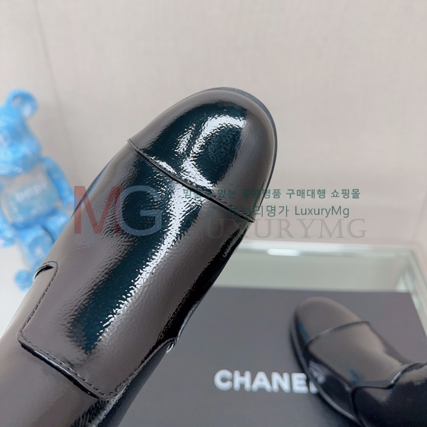 * Ŭ  TA559905-2