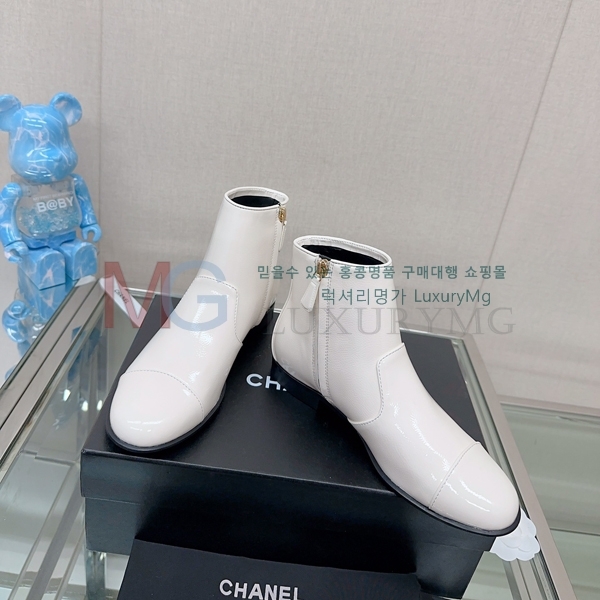 * Ŭ  TA559905-1