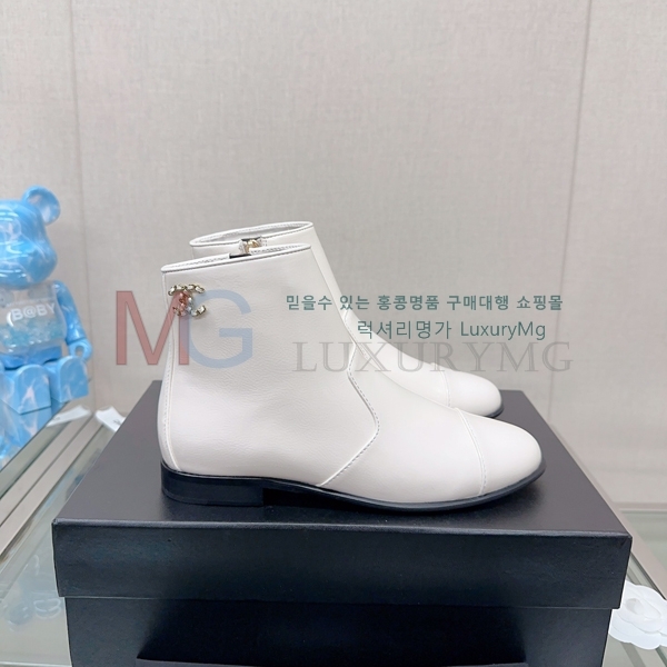 * Ŭ  TA559905-1