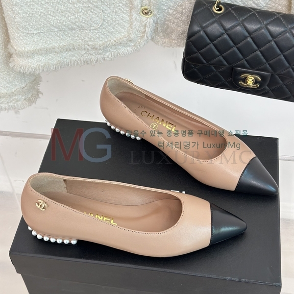* ÷ CH33058-2