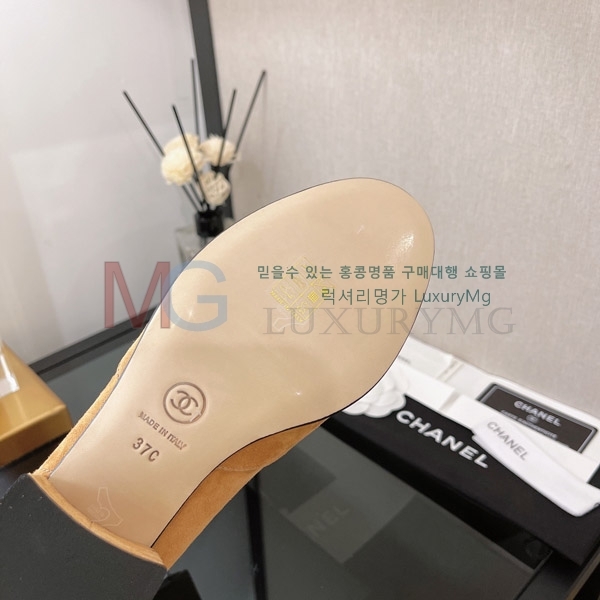 *  AB806641-1