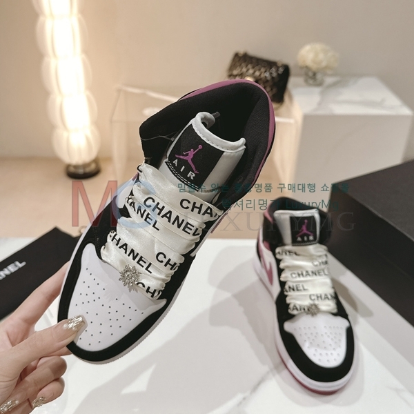 * # NIKE  ž CN968411