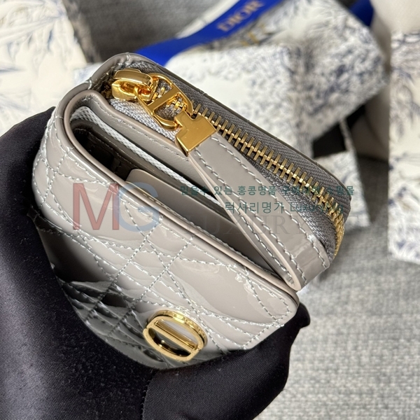  ̵ CD   S5032-7