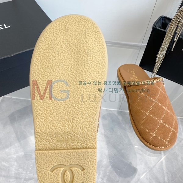 *   CH389953-1