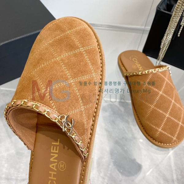 *   CH389953-1