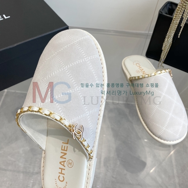 *   CH389953-2