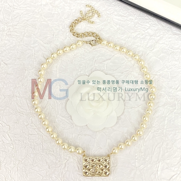*  C958221