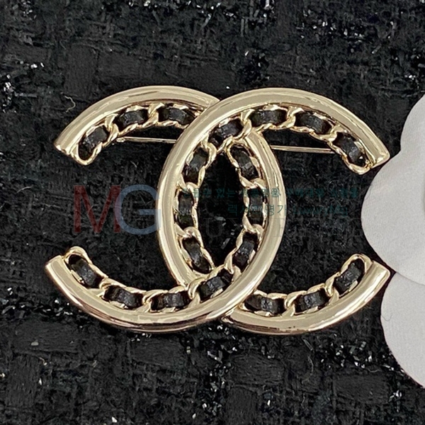 * ġ DD50670-8