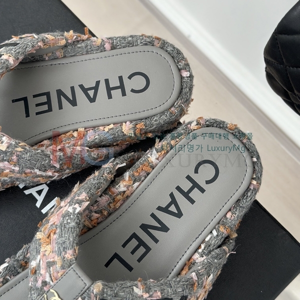 * ɸ  CH869200-1