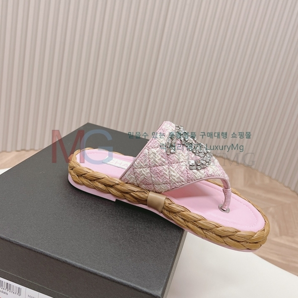 *  ɸ CC608113-1