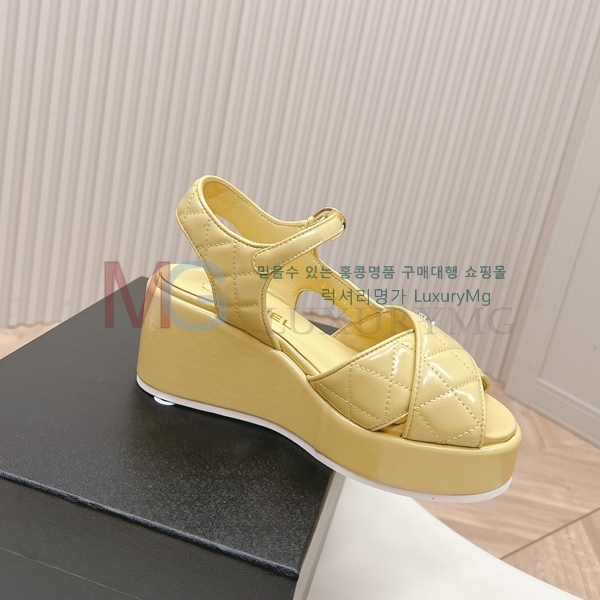 *   CC608111-5