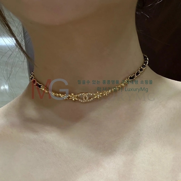 *  G1225954