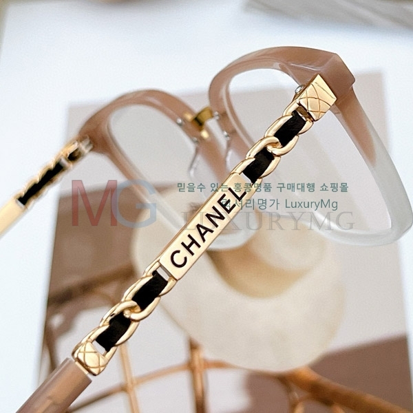 * ۶ 2CC63352