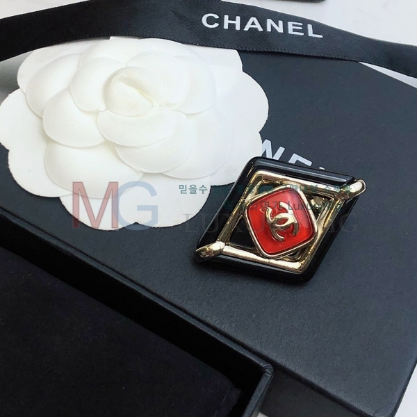 * ġ G100580