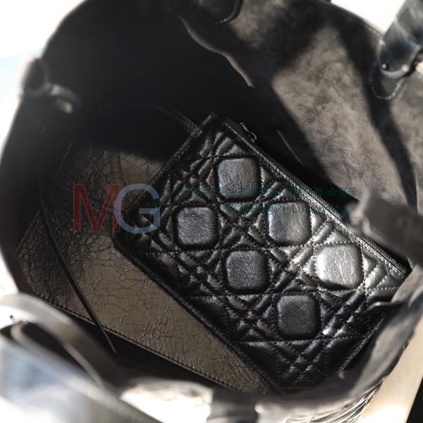   ̵ M92997-5