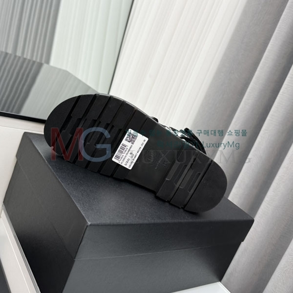 *   CH761243-2
