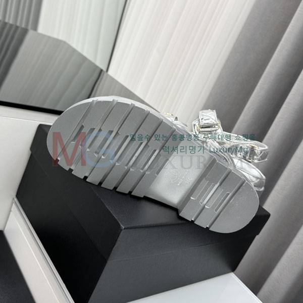 *   CH761242-6