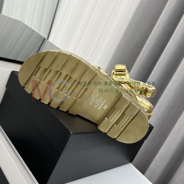 *   CH761242-7