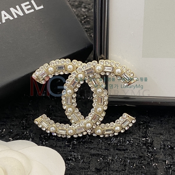 * ġ G100623