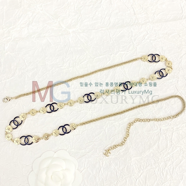 *  G12261001