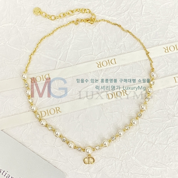 *  G12251407