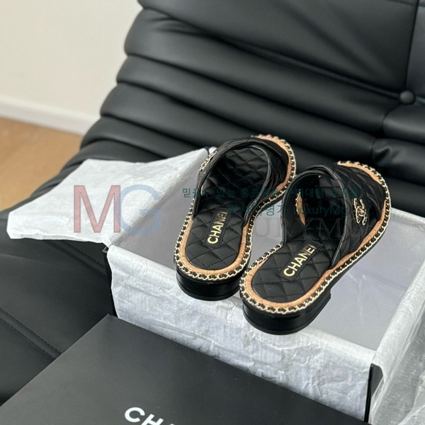 *    CH5577652